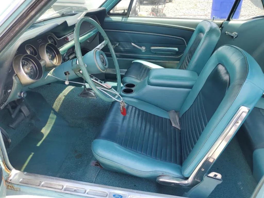 Ford Mustang 1967 Coupé 289 V8 Azul em stock AutoZilla Portugal — foto 07