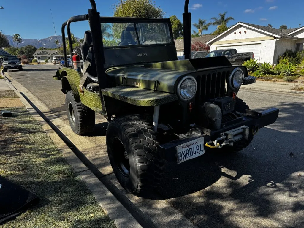 Jeep Willys 1946 — V8 Corvette Swap (Veterana WW2)