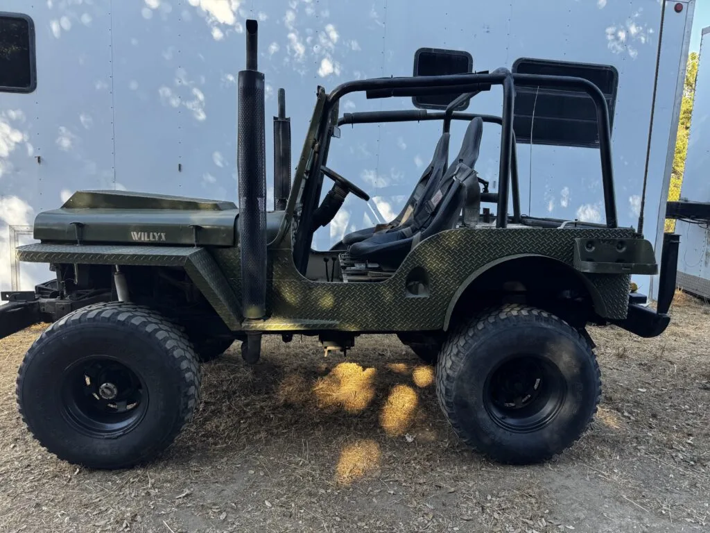 Jeep Willys 1946 — V8 Corvette Swap (Veterana WW2)